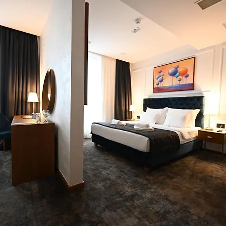 Tamis & Hotel 4*